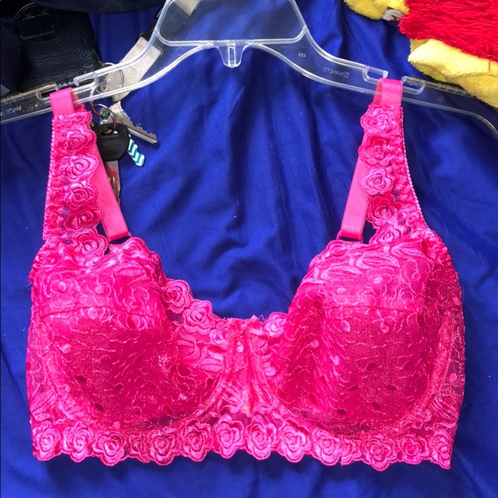 34D lace pink bra